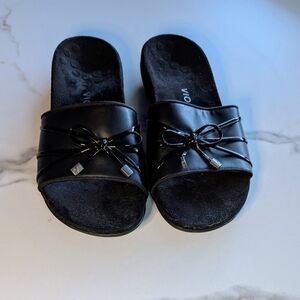 Vionic Women's Black Slide Sandals